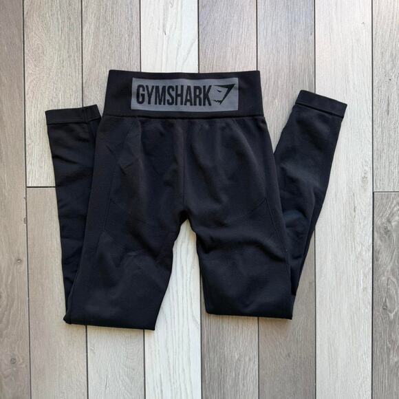 Gymshark Pants - Gymshark black seamless leggings activewear